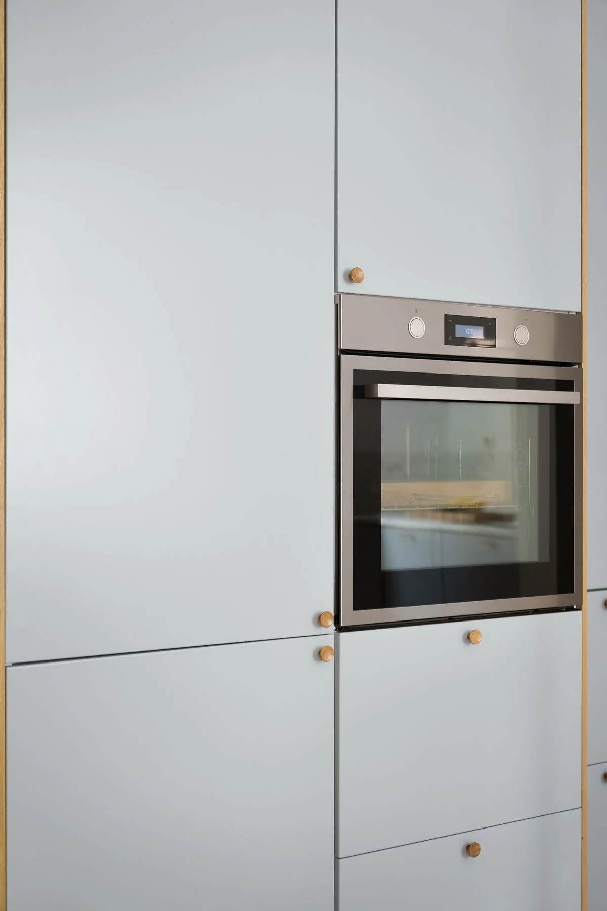 Forno da incasso in una cucina